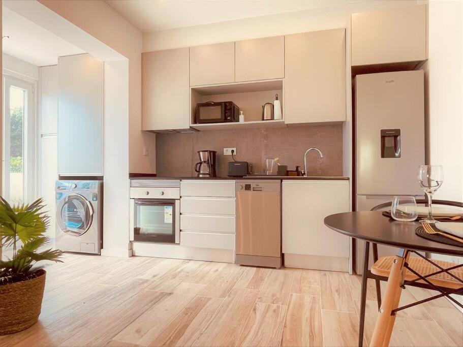 Cozy Apartment With Private Courtyard Barcarena Kültér fotó