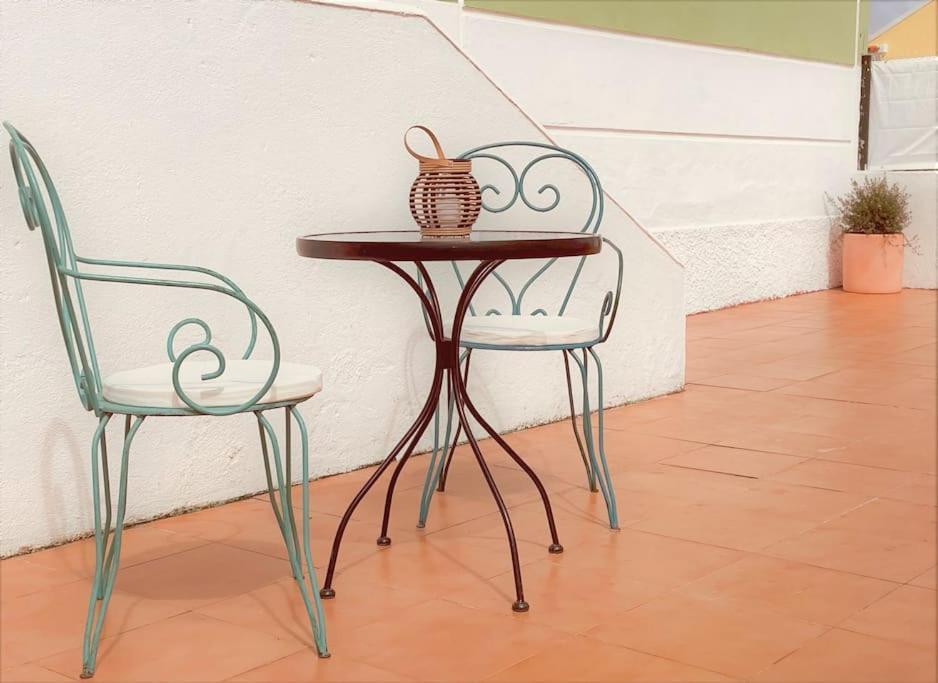Cozy Apartment With Private Courtyard Barcarena Kültér fotó