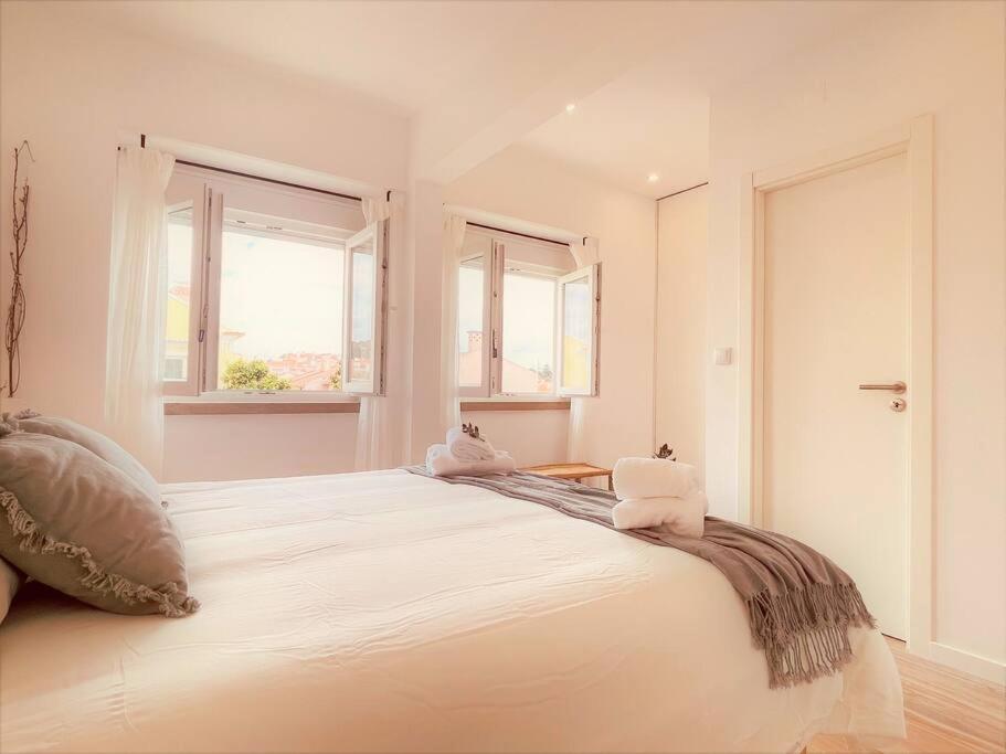 Cozy Apartment With Private Courtyard Barcarena Kültér fotó