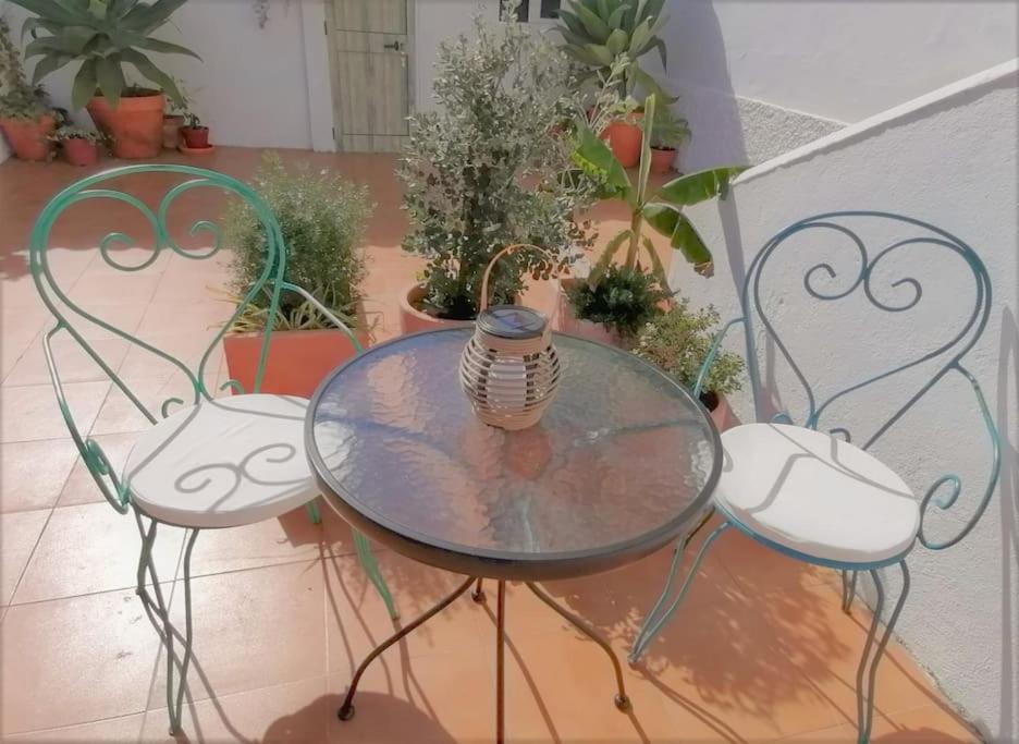 Cozy Apartment With Private Courtyard Barcarena Kültér fotó