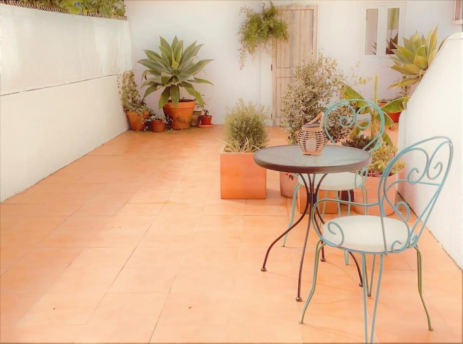 Cozy Apartment With Private Courtyard Barcarena Kültér fotó