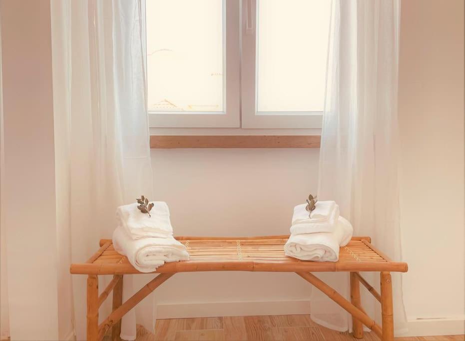 Cozy Apartment With Private Courtyard Barcarena Kültér fotó